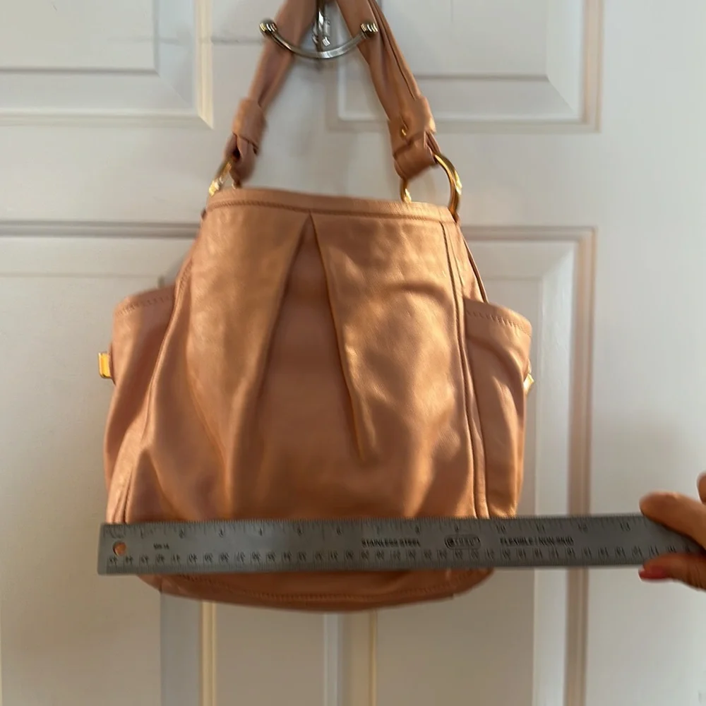 Coach Pink Leather Hobo bag w Gold colored Hardware - Picture 13 of 14